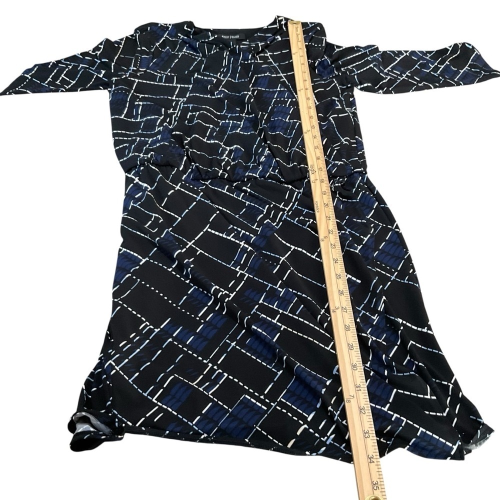 White House Black Market Black & Blue Geometric Print Faux Wrap Dress Size M - Picture 8 of 8